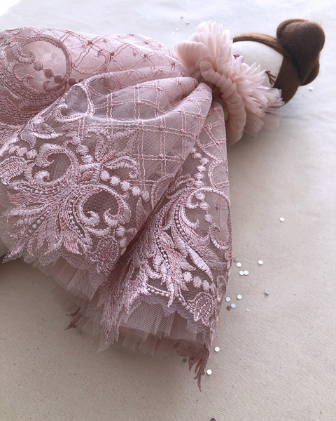 Classic Lace Petite
