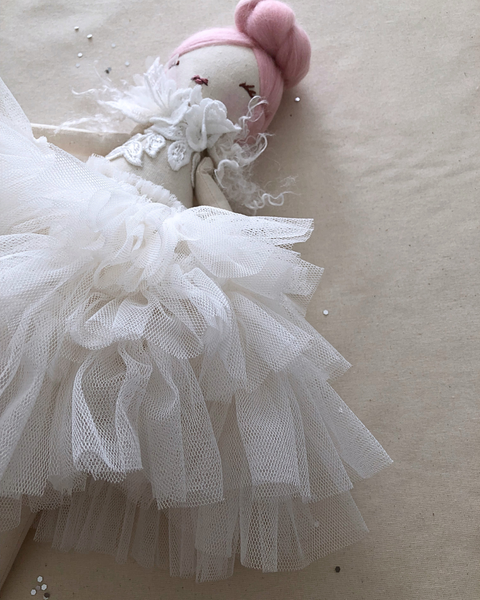 Grande Lace Petite
