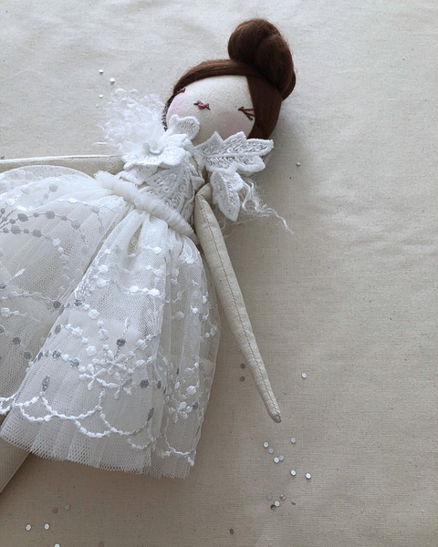 Deluxe Lace Petite