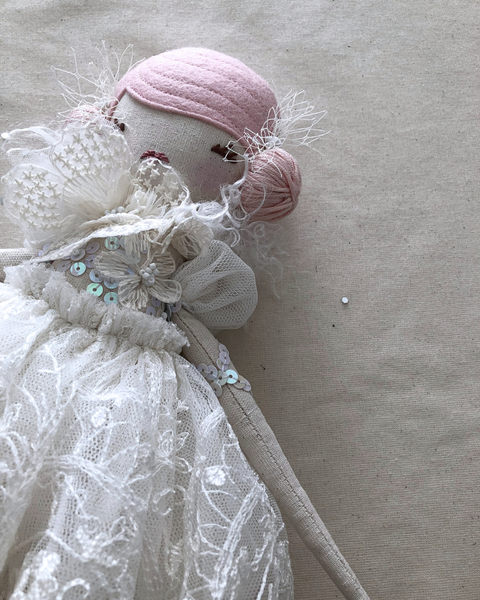 Deluxe Lace Petite