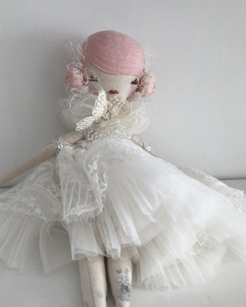 Deluxe Lace Petite