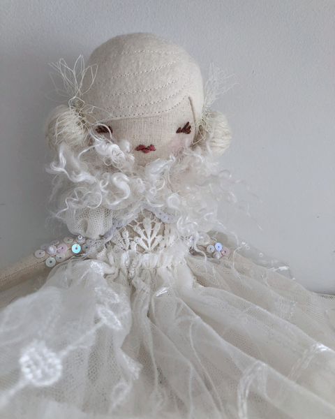 Deluxe Lace Petite