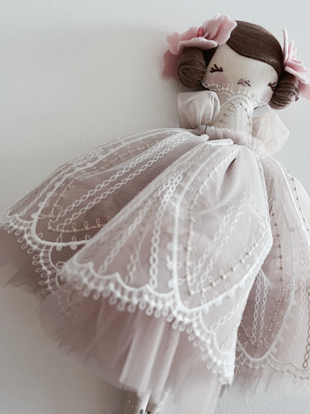 Lace Petal Petite