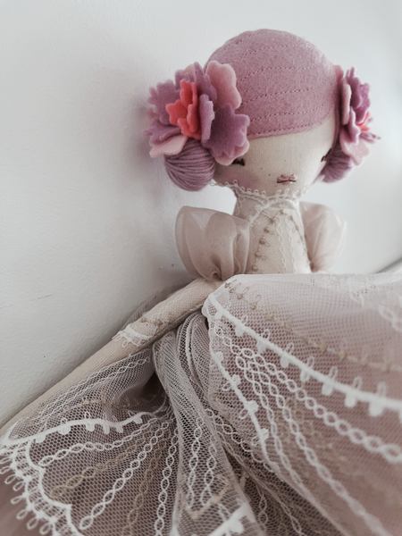 Lace Petal Petite
