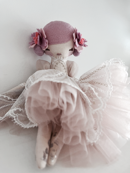 Lace Petal Petite