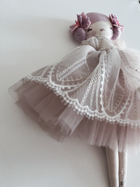 Lace Petal Petite