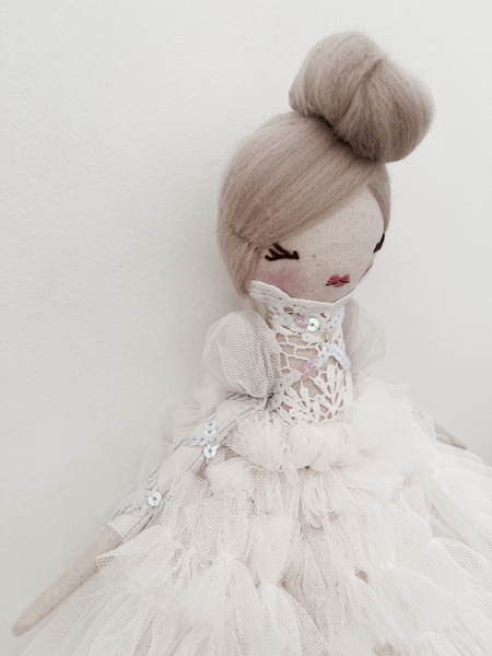 Grande Tulle Petite